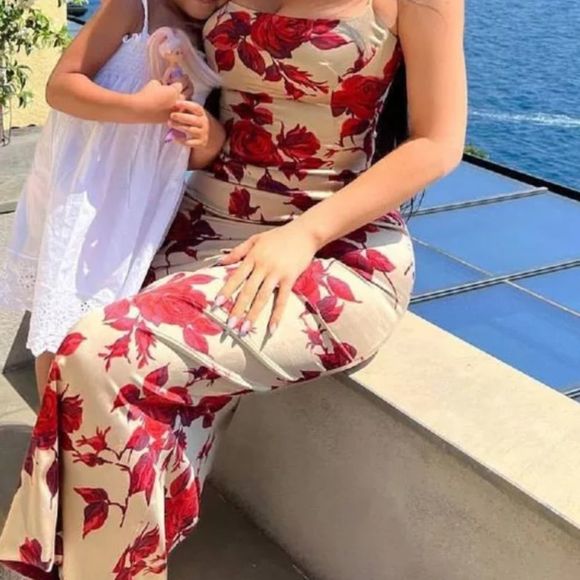 Floral dress - Picture 2 of 5